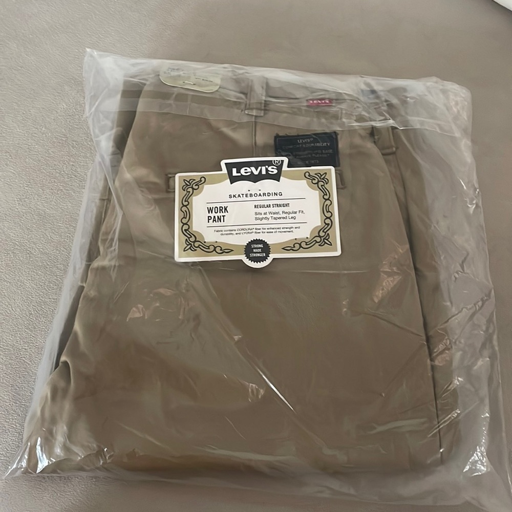 NWT Levi’s skateboarding work pant 31 x 30